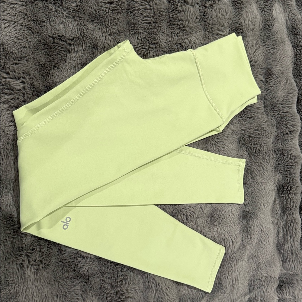 ALO Yoga Light Green Leggings